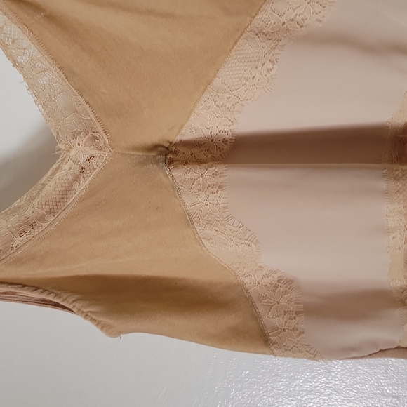 Zara blouse. - Picture 10 of 14